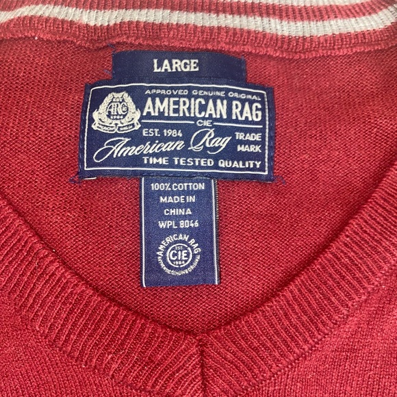 American rag Red sweater size large - Picture 3 of 3